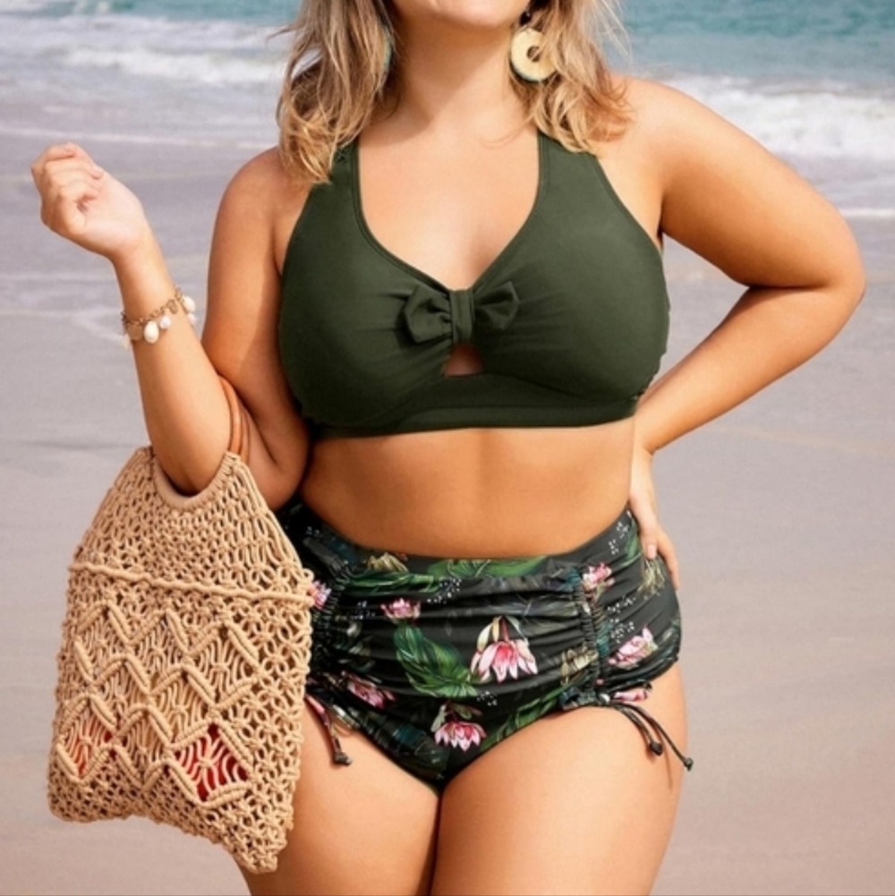 Floral High-Waisted Bikini  Womens Size 20W